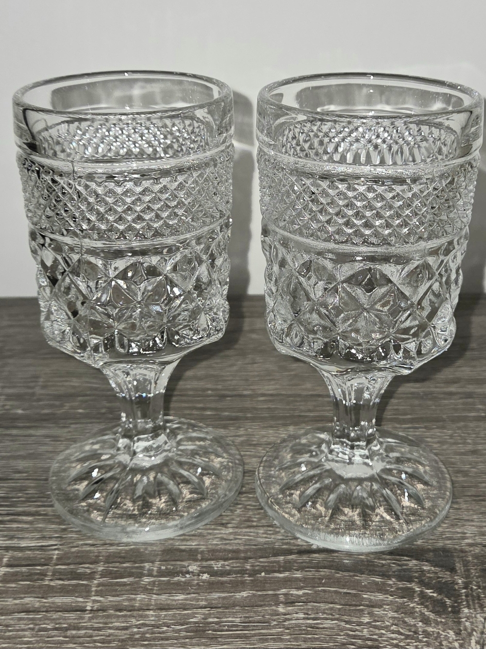 Vintage Set of 2 Anchor Hocking Wexford Wine Juice Glasses Stemware 5.25"
